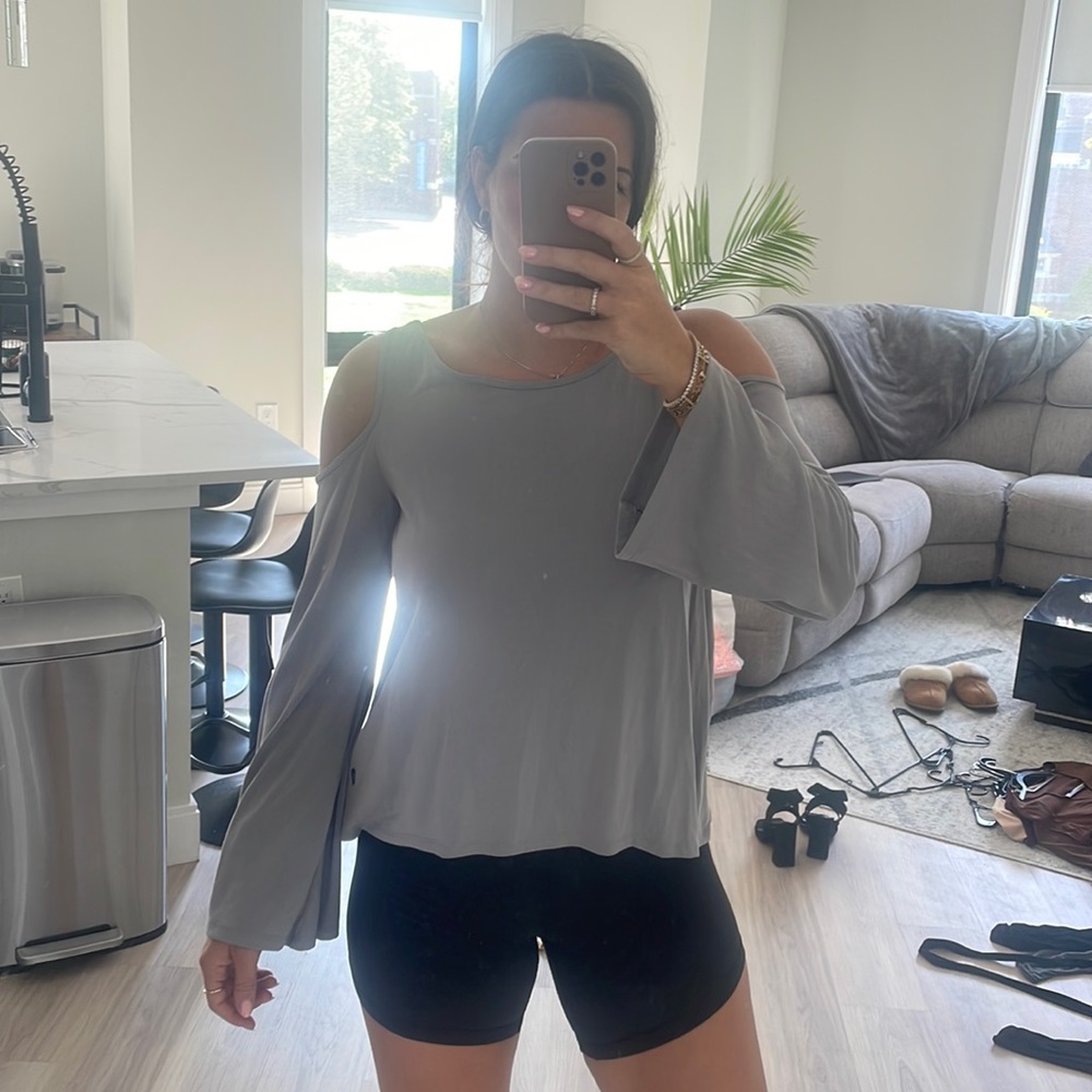 Long sleeve hollister shirt